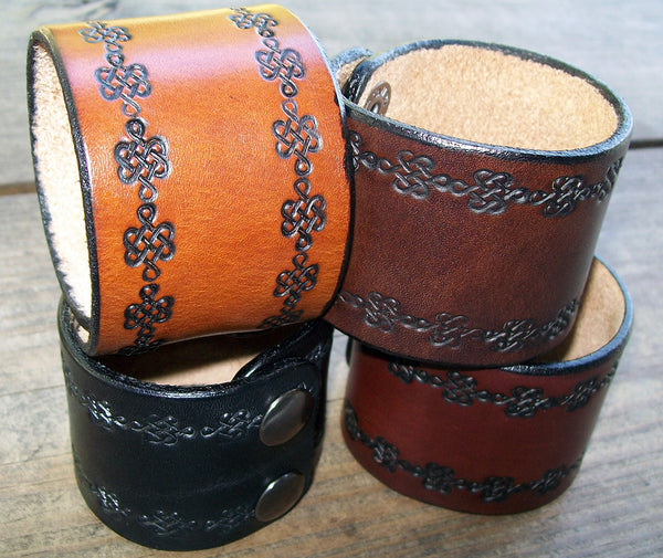 wide-leather-wrsitbands-celtic